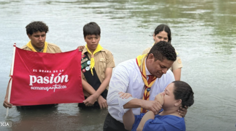 Más de 1.400 bautismos en Ecuador reflejan el impacto del evangelismo